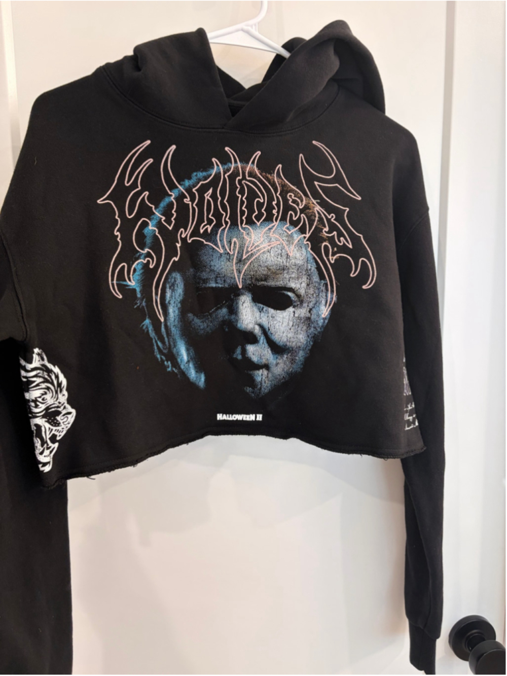 Darc Sport x Halloween II It's Time Wyoming Cropped Hoodie – XS (832/1000)